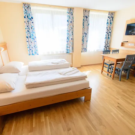 Jufa St Michael Im Lungau מלון 3*